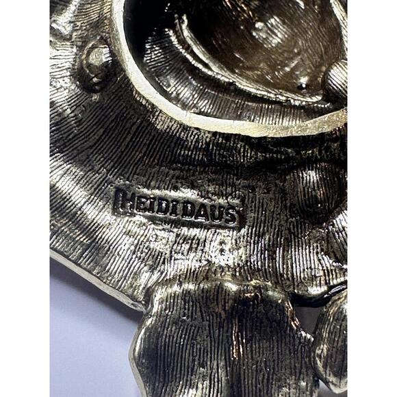 Heidi Daus Disney Beauty and the Beast Rose Pearl Necklace Pink w/ Green Leaves - Picture 7 of 9